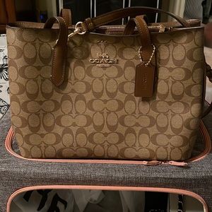 New unused Coach, shoulder/handbag or crossbody